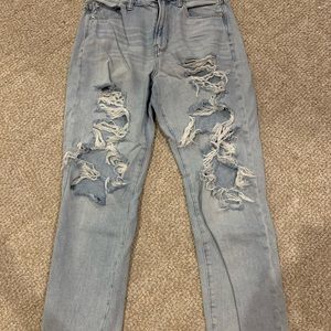 Light Wash Mom Jeans